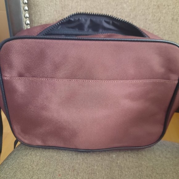 NWOT Ted Baker Blondd Travel Nylon Flight Bag - Oxblood - Picture 4 of 5